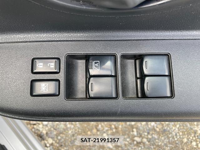 Nissan MARCH 2013-10 7797421-17