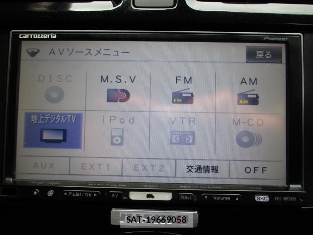 Nissan MARCH 2015-11 7798824-13