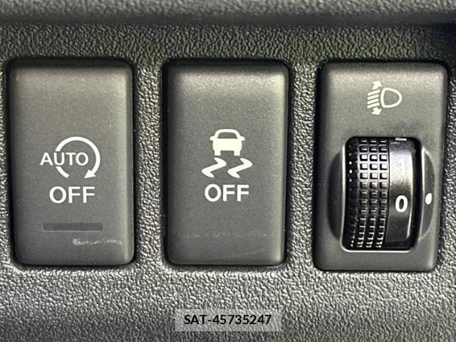 Nissan MARCH 2015-03 7800820-13