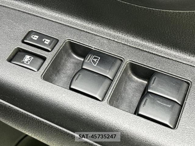 Nissan MARCH 2015-03 7800820-14