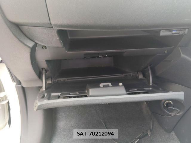 Nissan MARCH 2015-03 7801614-10