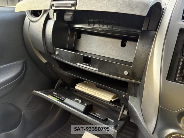 Nissan MARCH 2017-12 7801706-14