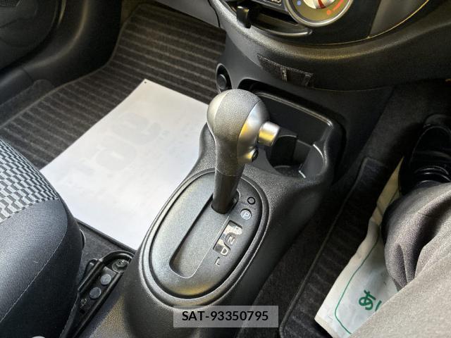 Nissan MARCH 2017-12 7801706-16