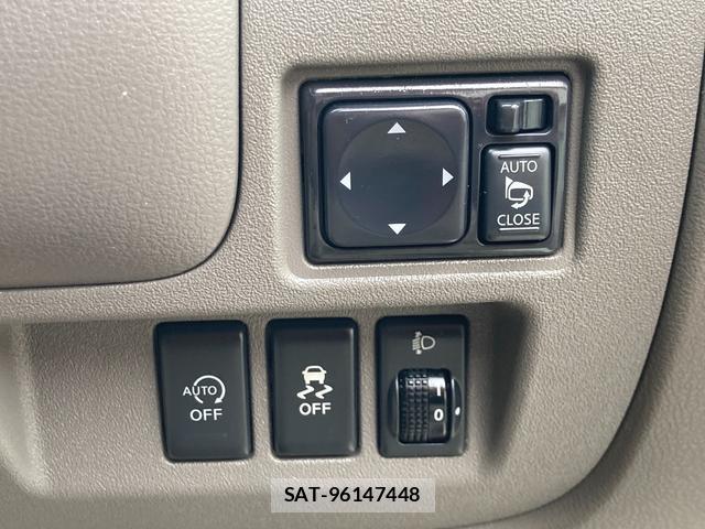 Nissan MARCH 2017-05 7804127-8