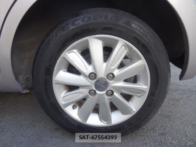 Nissan MARCH 2013-08 7805164-8