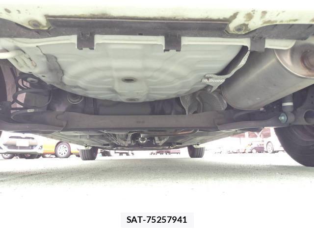 Nissan MARCH 2011-09 7809869-8