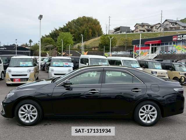 Toyota MARK X 2017-07 7795859-10