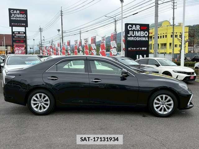 Toyota MARK X 2017-07 7795859-3