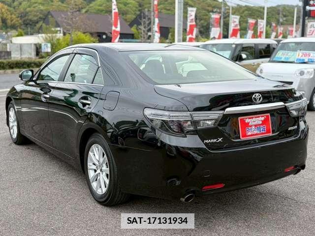 Toyota MARK X 2017-07 7795859-7