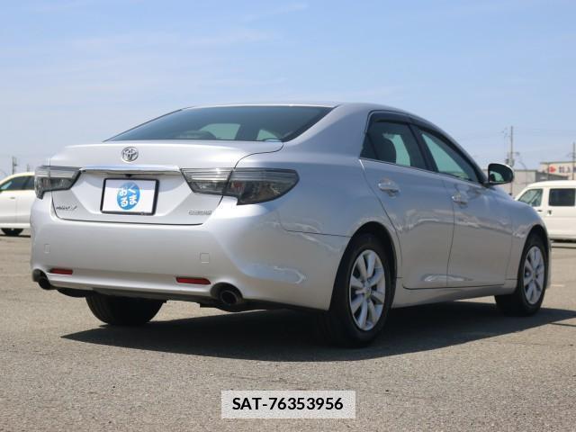 Toyota MARK X 2017-03 7796269-13