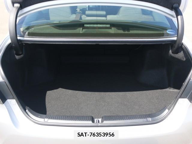 Toyota MARK X 2017-03 7796269-18