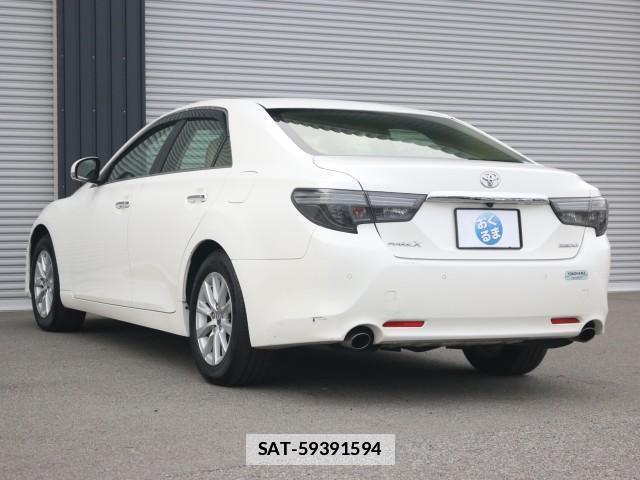 Toyota MARK X 2017-09 7796352-14