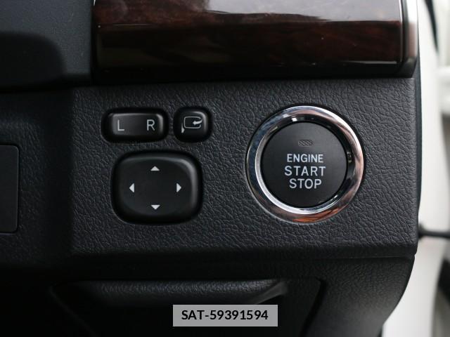 Toyota MARK X 2017-09 7796352-16