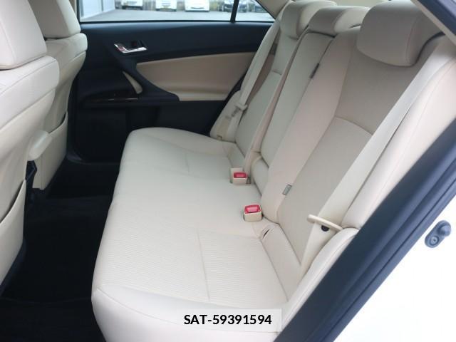 Toyota MARK X 2017-09 7796352-6