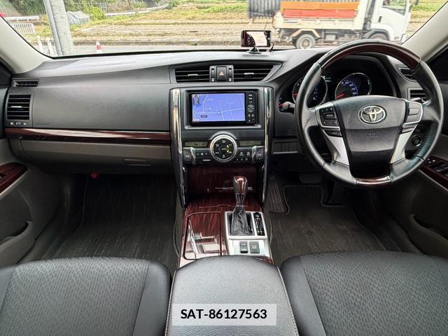 Toyota MARK X 2011-11 7796836-2