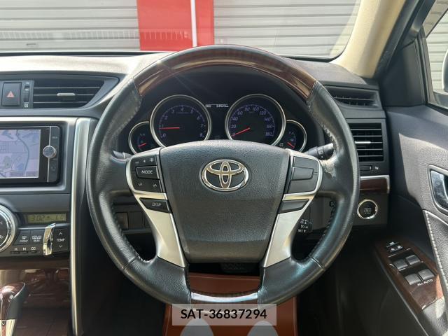 Toyota MARK X 2012-10 7801407-17