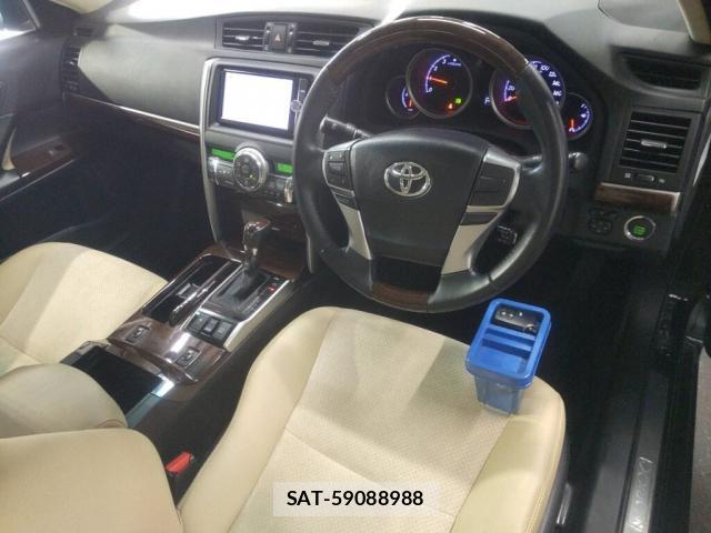 Toyota MARK X 2012-10 7801490-2
