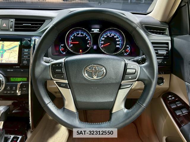Toyota MARK X 2011-06 7805698-16