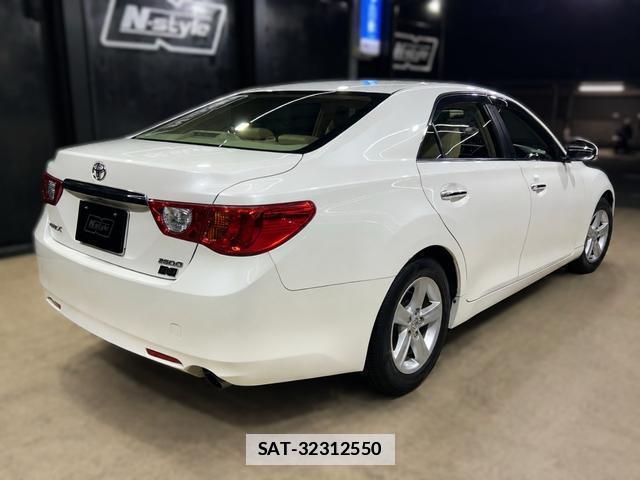Toyota MARK X 2011-06 7805698-9