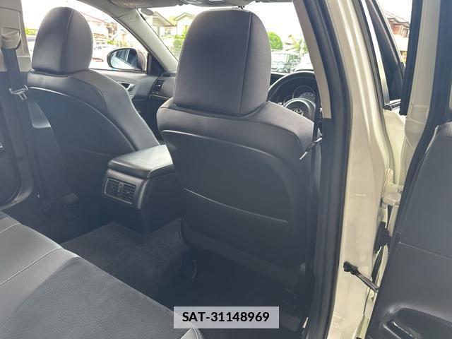 Toyota MARK X 2017-10 7808961-13