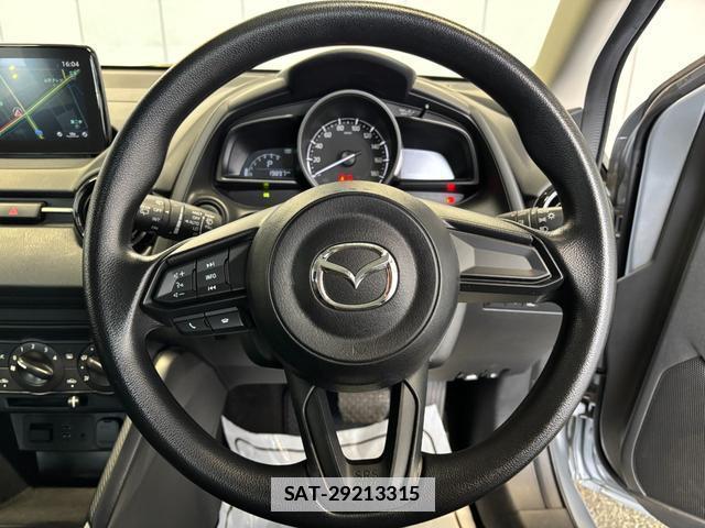 Mazda MAZDA2 2020-11 7801925-17