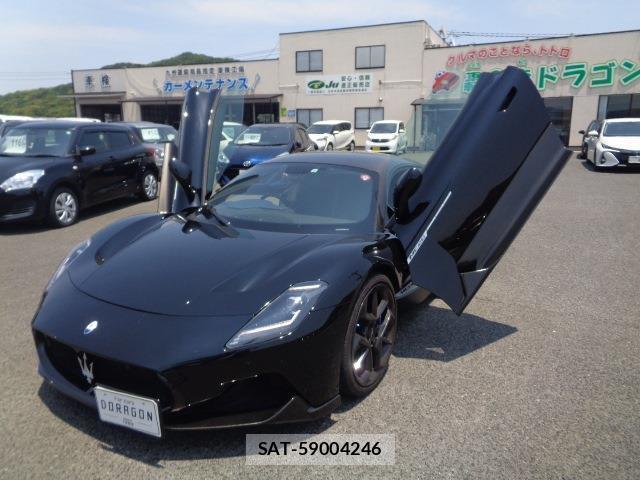 Maserati MC20 2022-06 7802936-11