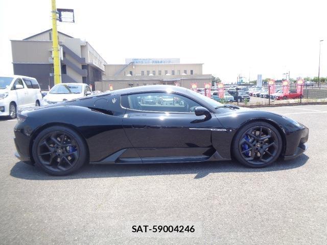 Maserati MC20 2022-06 7802936-4