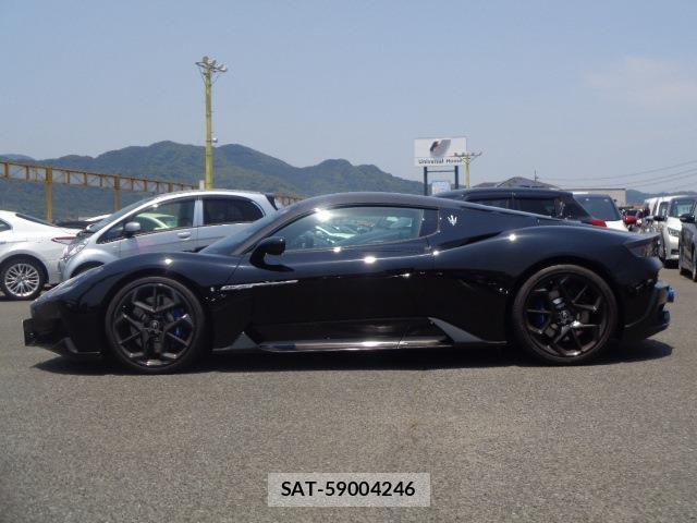 Maserati MC20 2022-06 7802936-8