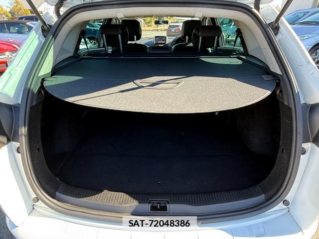 Renault MEGANE ESTATE 2017-03 7808756-15