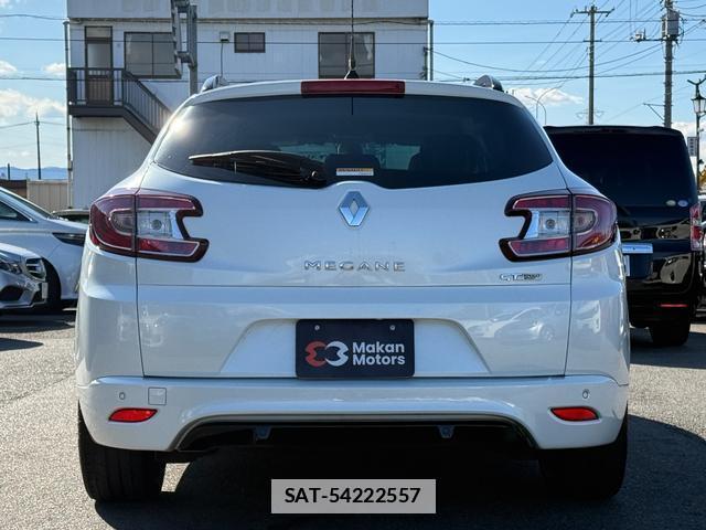 Renault MEGANE ESTATE 2013-12 7808759-10