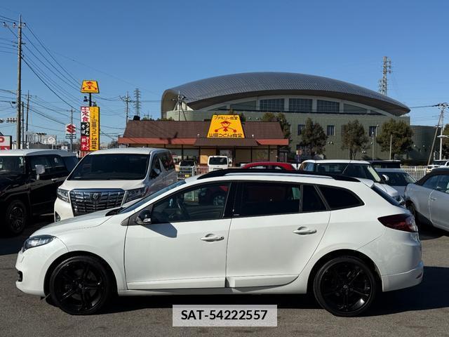 Renault MEGANE ESTATE 2013-12 7808759-8