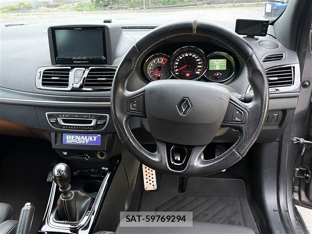 Renault MEGANE 2012-09 7798248-17