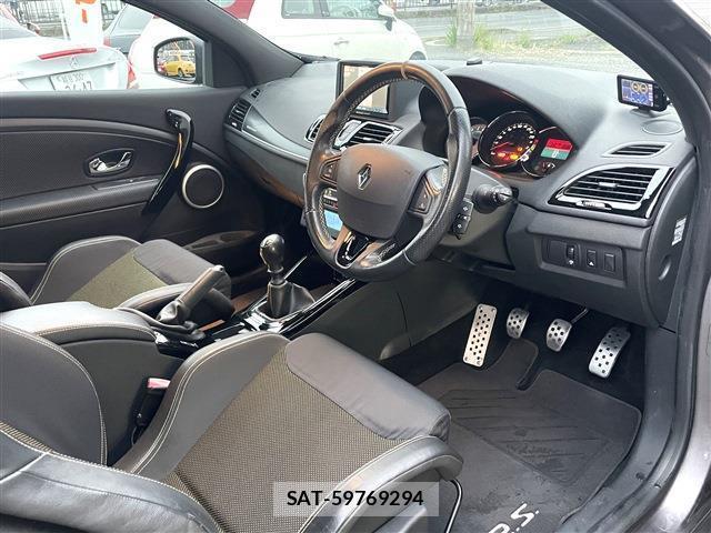 Renault MEGANE 2012-09 7798248-2