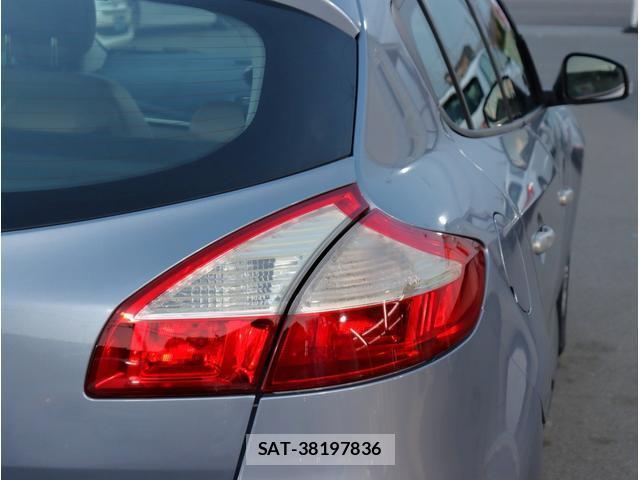 Renault MEGANE 2012-12 7808677-16
