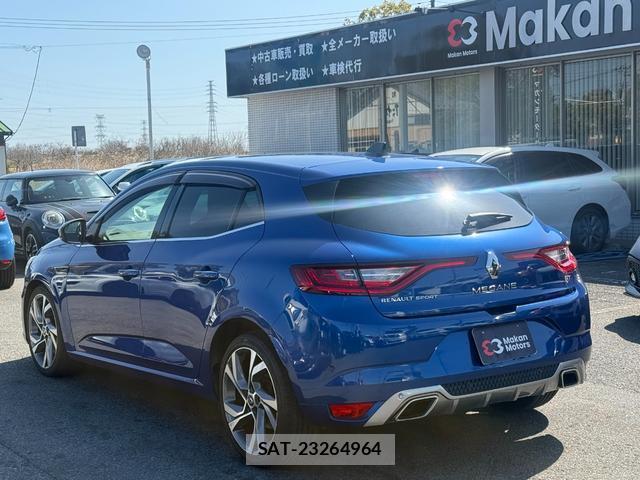 Renault MEGANE 2017-11 7808786-9
