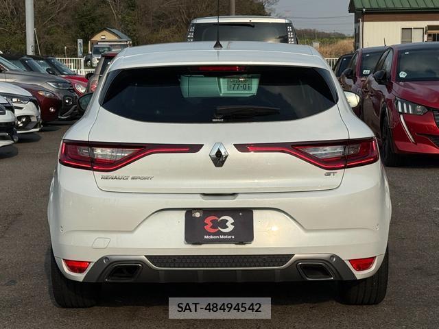 Renault MEGANE 2018-09 7808794-10