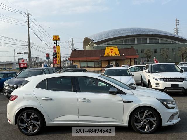 Renault MEGANE 2018-09 7808794-12