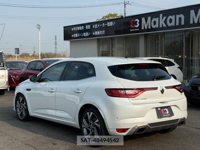 Renault MEGANE 2018-09 7808794-9