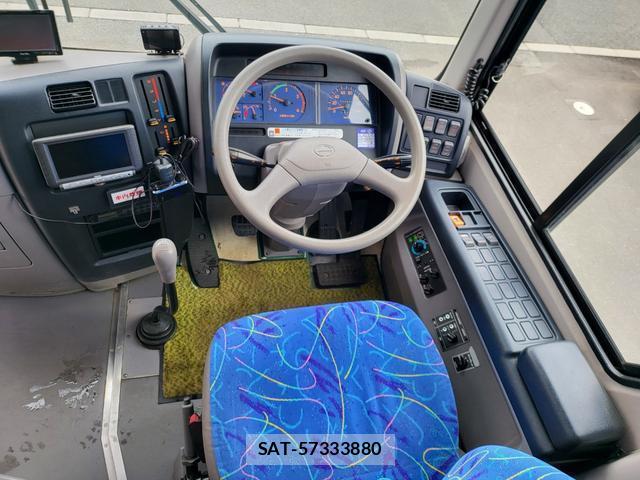 Hino MELPHA 2008-08 7798010-2