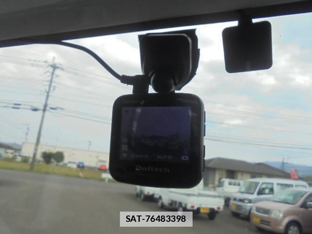 Mitsubishi MINICAB TRUCK 2022-05 7794897-12