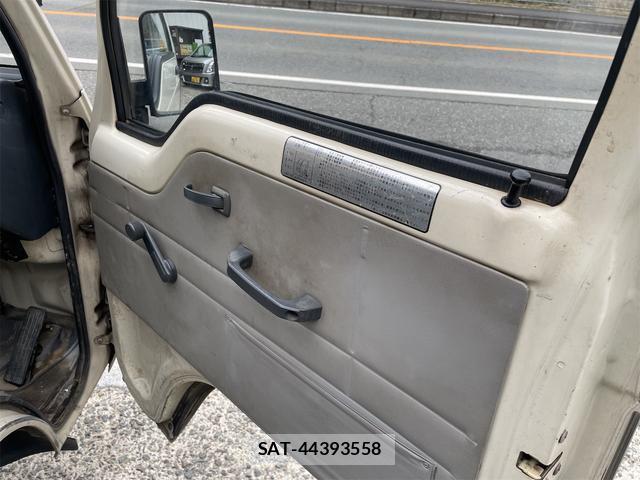 Mitsubishi MINICAB TRUCK 1988-05 7800658-16