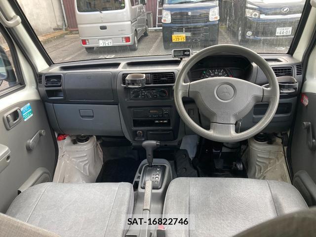 Mitsubishi MINICAB VAN 2009-12 7796717-2