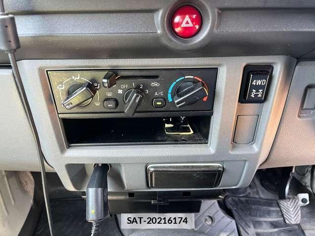 Mitsubishi MINICAB VAN 2013-02 7800933-6
