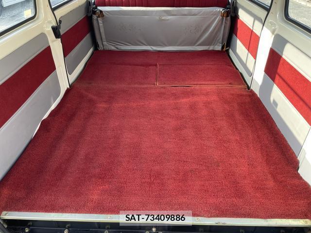 Mitsubishi MINICAB VAN 1984 7802368-11