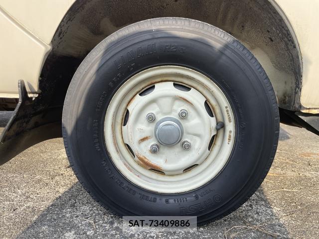 Mitsubishi MINICAB VAN 1984 7802368-5