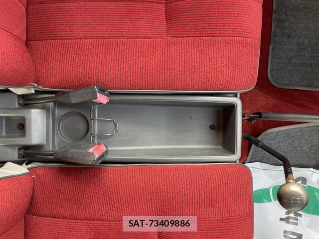 Mitsubishi MINICAB VAN 1984 7802368-9