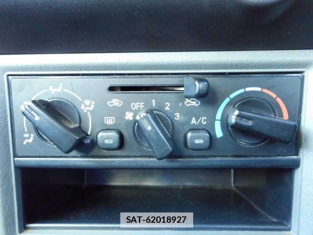 Mitsubishi MINICAB VAN 2013-11 7804365-6