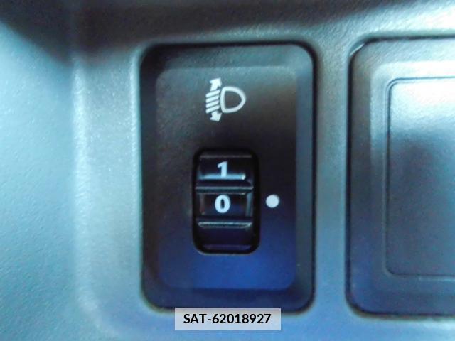 Mitsubishi MINICAB VAN 2013-11 7804365-7