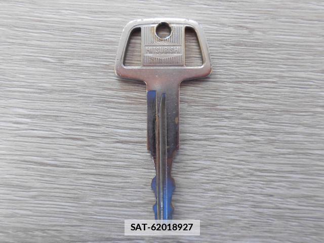Mitsubishi MINICAB VAN 2013-11 7804365-8