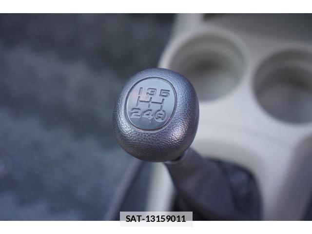 Daihatsu MIRA 2017-01 7795962-18